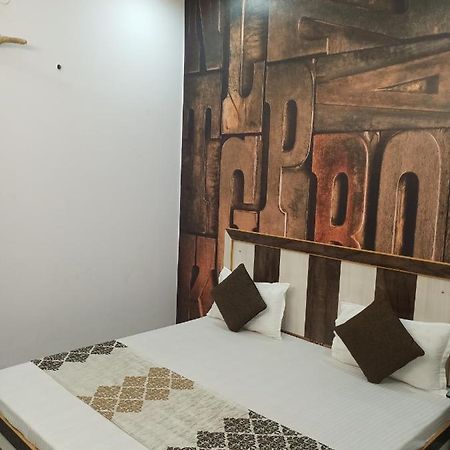 Branded Guest House Jalandhar Extérieur photo
